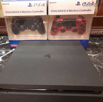 Playstation 4 slim 500gb بحالة ممتازة