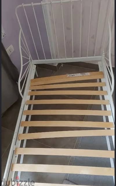 سريرين IKEA