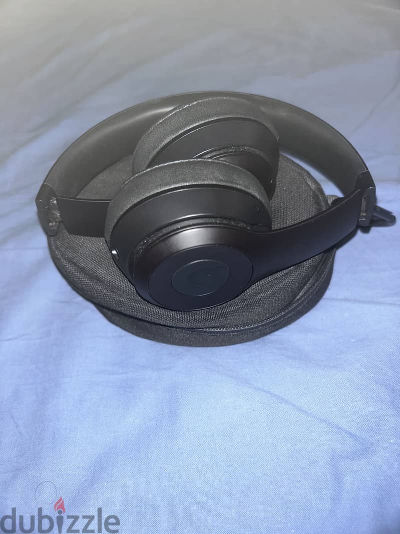 Beats Solo 3 Wireless Headphones by Dre (Black) 2