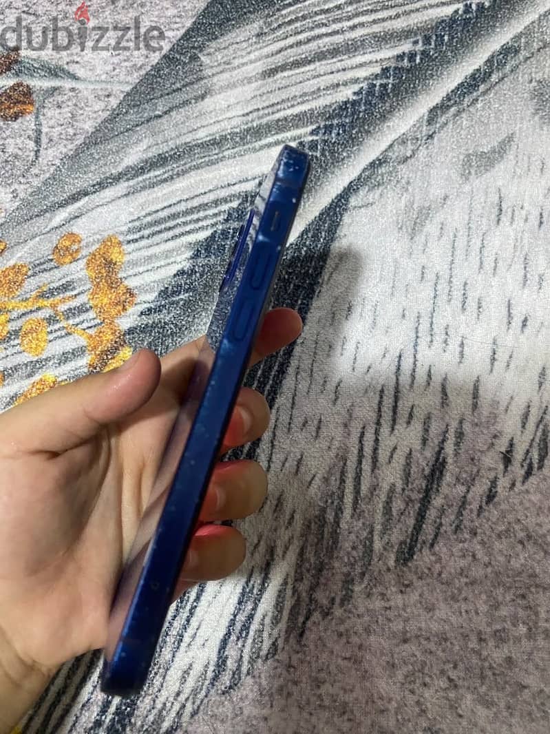 Apple - iPhone 12 4
