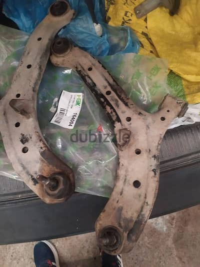 مقصين خلع امامي فيرنا بحاله جيده جدا بيض جديد