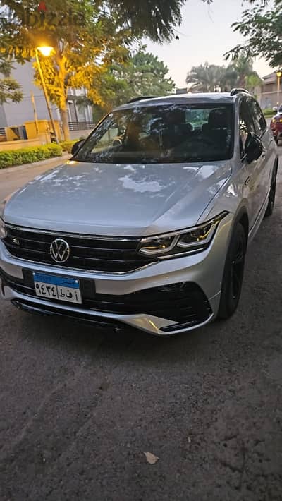 Volkswagen Tiguan 2023 R - Line /فولكسفاغن تيجوان 2023