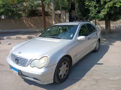 Mercedes-Benz C180 2005