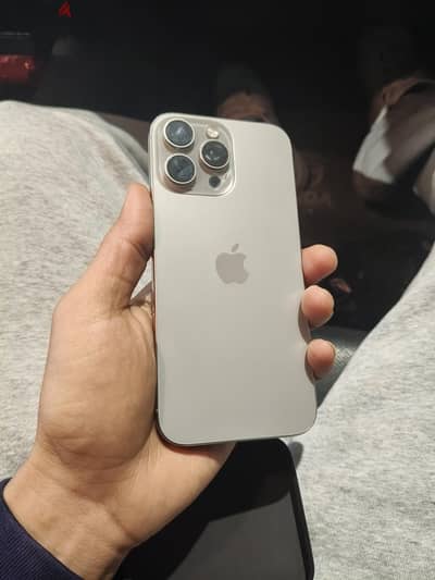 آبل - آيفون 16 برو ماكس