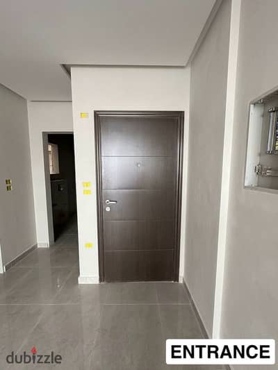 Apartment for sale in the capital in the compound De Joya 2 belonging to Taj Misr in a prime location in the R8 area    • The apartment is on the third floor and has an area of 164 square meters (with an external terrace gift)  • The