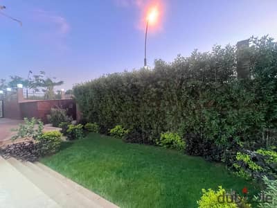 Apartment for rent, ground floor, with a garden of 150 square meters, a garden of 100 square meters, near services and a gate, close to New Giza Road