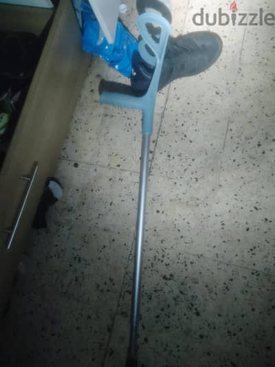 عكاز للبيع