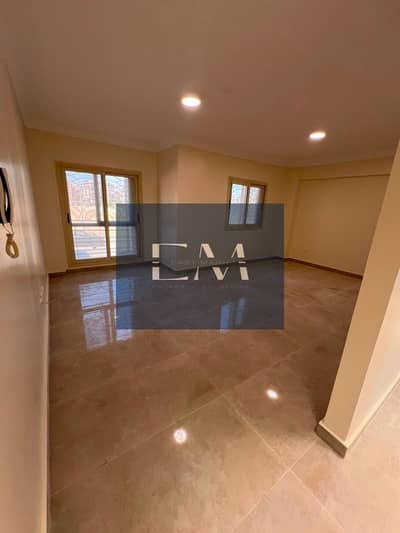 Apartment for Sale with Master Bedroom, Super Lux Finishing, Open View