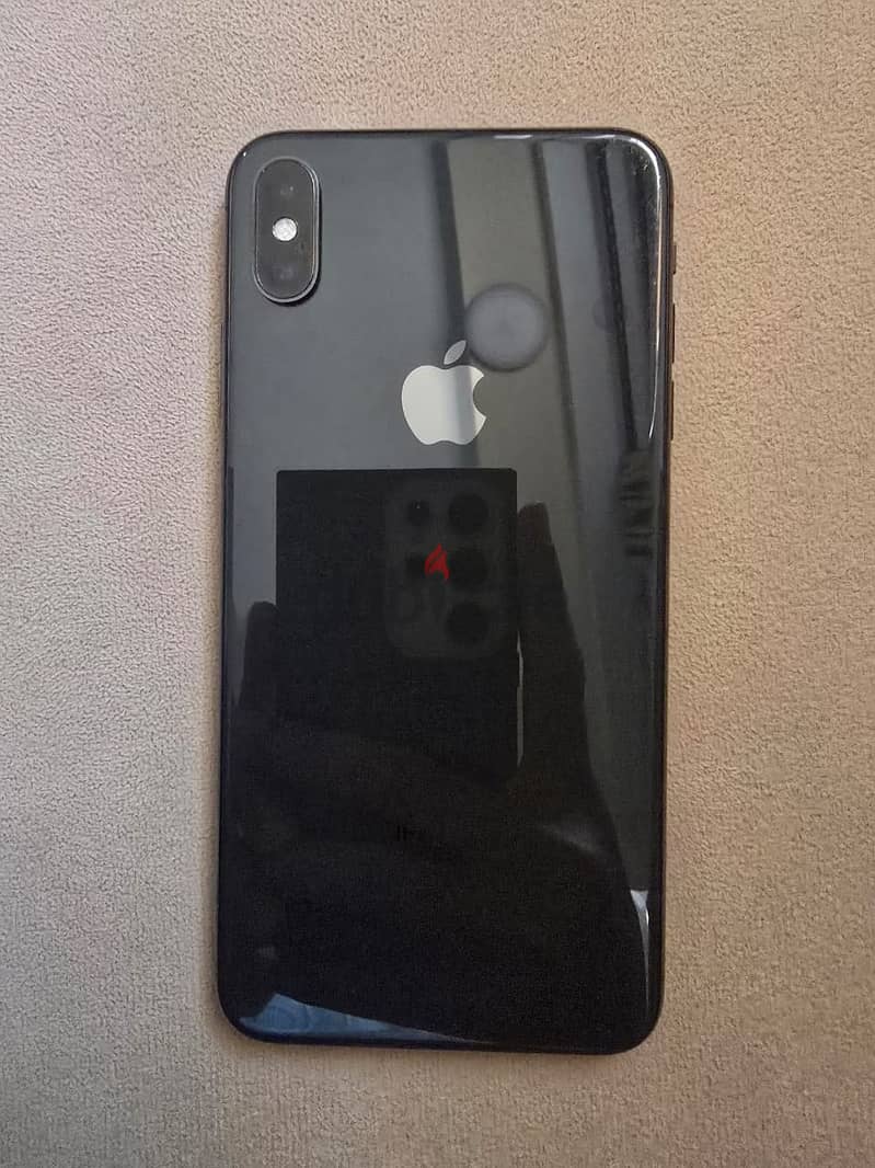 Apple - iPhone XS Max 1