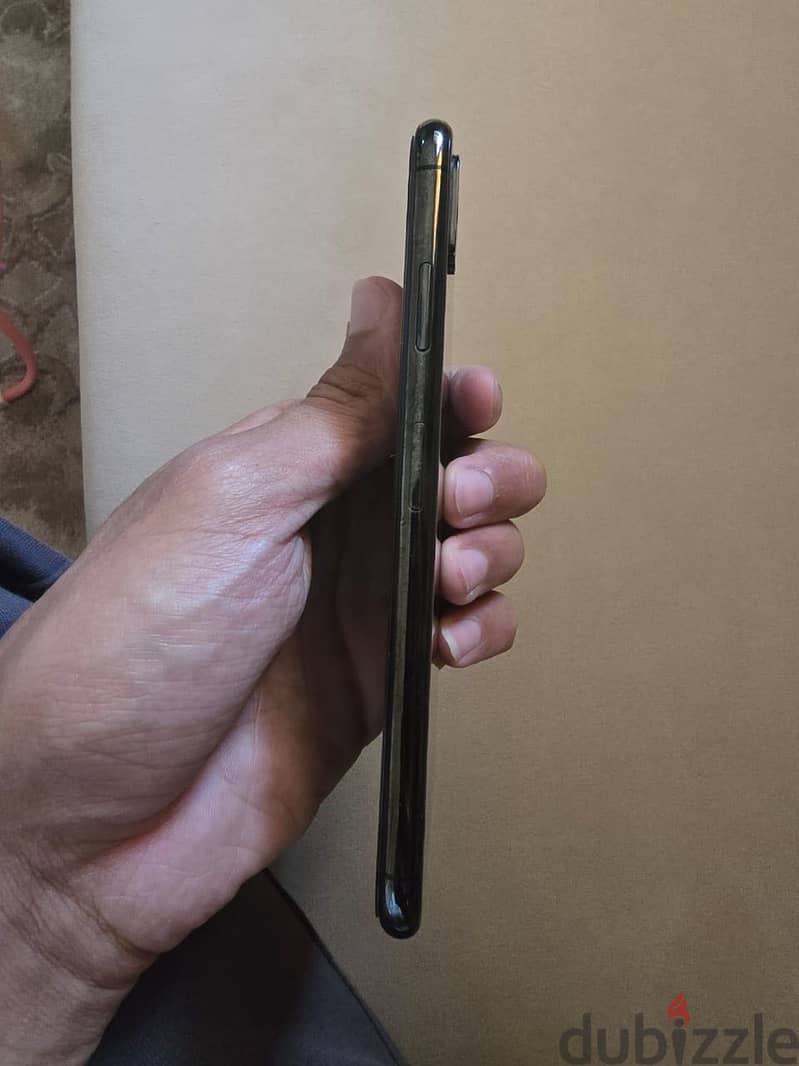 Apple - iPhone XS Max 3