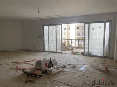 Apartment for sale 207m in Hyde Park Fifth Settlement, Park Corners, direct view of the bouquet, ultra-super-lux finishing
