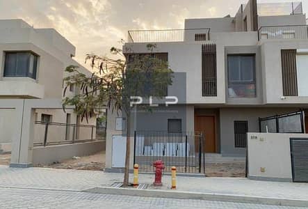 توين هاوس اوبن فيو لاند سكيب بحري استلام فوري في كمبوند سوديك ايست SODIC East