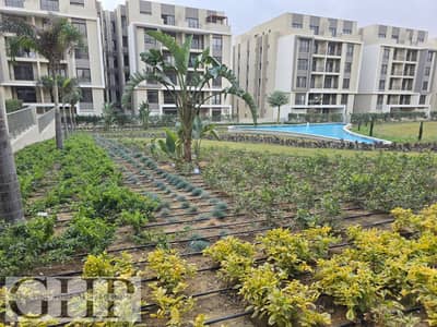 بنتهاوس  متشطب بالكامل بالمطبخ والتكييفات للبيع فيفث سكوير المراسم  التجمع الخامس