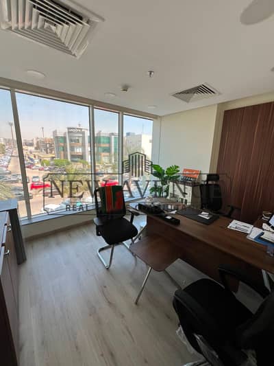 مكتب للايجار في تريڤيوم سكوير علي شارع التسعين الشمالي مباشرة متشطب  Trivium Square