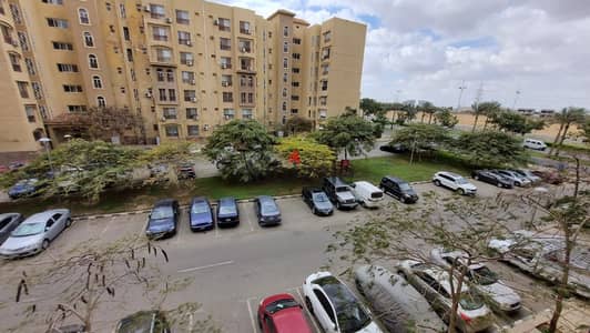 Apartment for sale in Madinaty 175 square meters 3 bedrooms and 3 bathrooms, including a master bathroom, fourth floor, premium B2 area, finishing by View Garden Company, and a main street near the Open Air Mall and Gate 2, paid in cash, no liabilities