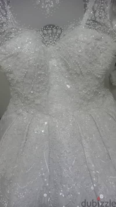 فستان زفاف