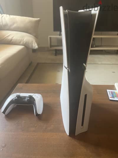 PS 5 slim disc edition with controller