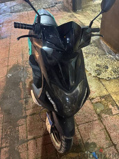سكوتر حوا R8 كسر زيرو 2022  150 cc