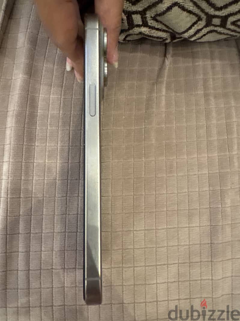 Apple - iPhone 15 Pro Max 3
