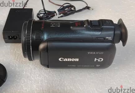 Canon VIXIA HF HD Camcorder with HD CMOS Pro كانون احترافيه فيديو كام