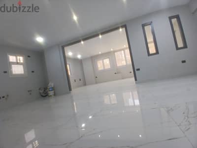 شقة راقية بموقع استراتيجي في ميدان الحجاز - مصر الجديدة