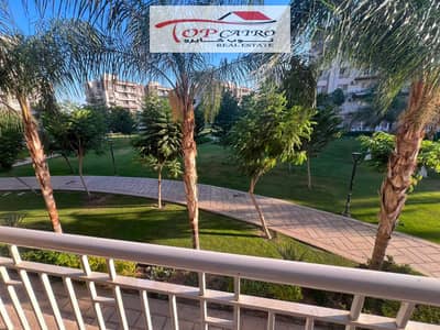 Distinct furnished apartment for rent in Madinaty in B12, with super luxurious and distinctive finishes, furnished with modern and contemporary furniture