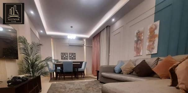 للبيع فى مدينتى شقه لقطه 107م فى B8 دور تالت طرفيه بحرى بالكامل لوكيشين بجوار الخدمات بعض التشطيبات