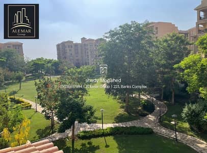 For sale, an apartment 175 sqm, third floor, special finishing B3