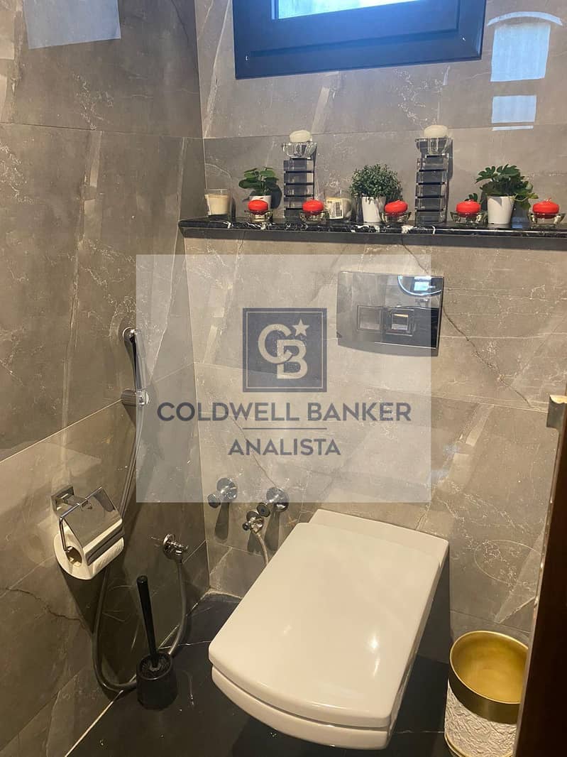 دوبلكس بـ٣ غرف نوم في ايست تاون، صورة ١٨ من ٢٢