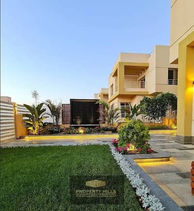 Grand Heights compound townhouse villa finished, next to Mountain View and accessible via Dahshur.