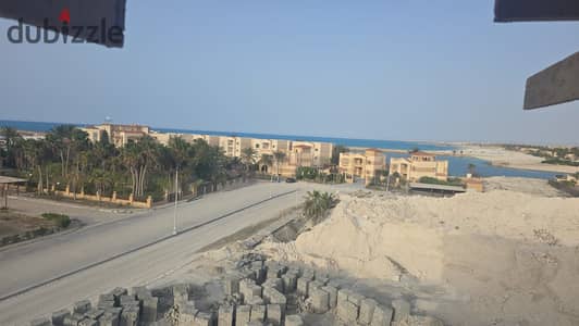 شاليه مميز متشطب علي البحر بجوار لسان الوزراء في مارينا 5