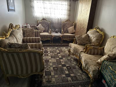 صالون كلاسيك مذهب