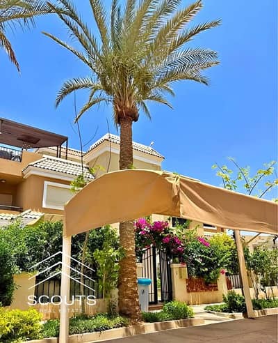 Corner S Villa for Sale at Below Market Price  239m with a private garden and rooftop, 5 bedrooms, full north-facing with a landscape and garden view