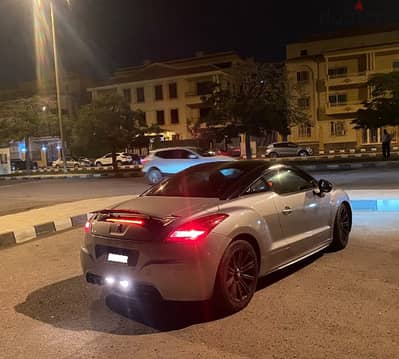 Peugeot RCZ 2011