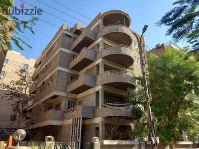 عقار بالكامل للبيع موازى للميرغنى والعروبة