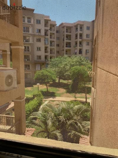 شقه للبيع في مدينتى تشطيب خاص ١٠٧ متر بسعر مميز