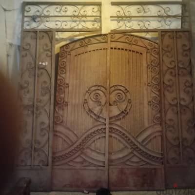 باب حديد