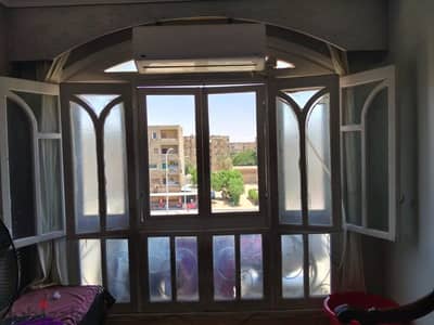 شباك مستعمل