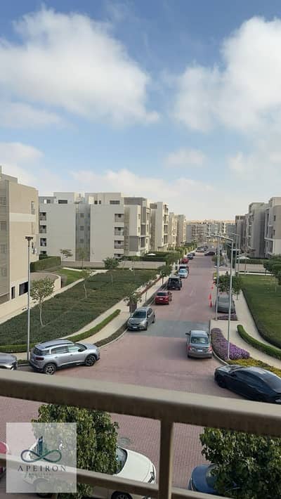 شقه للايجار في كمبوند فيفث سكوير المراسم
