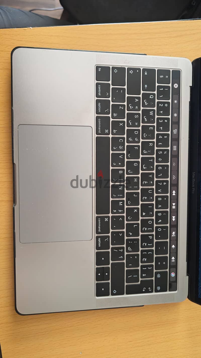 Macbook Pro 2019 touch bar 8
