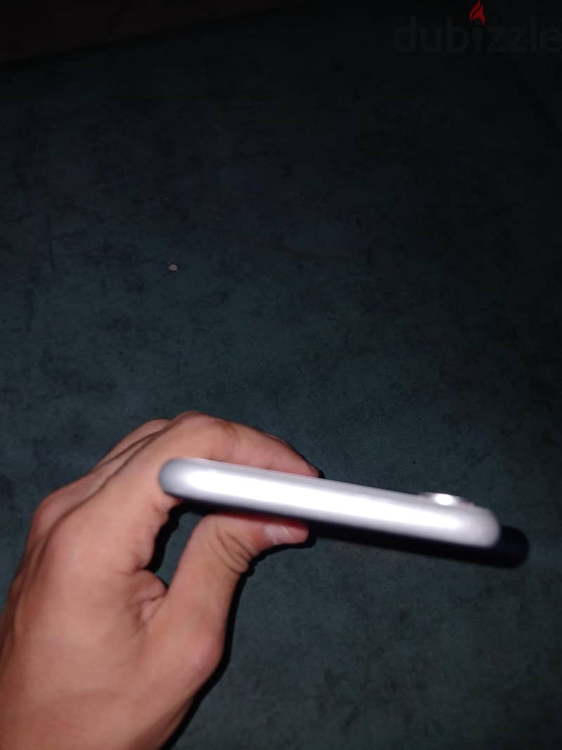 Apple - iPhone XR 2