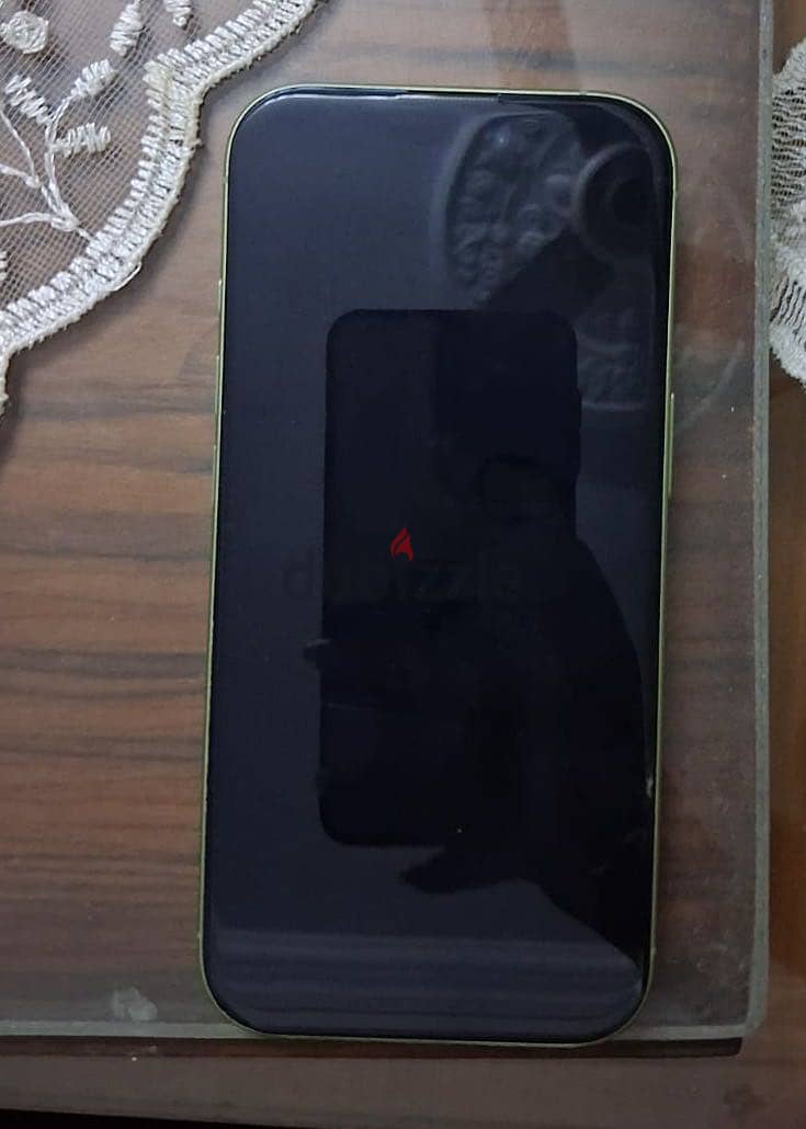Apple - iPhone 17 4