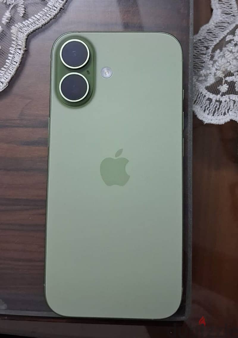 Apple - iPhone 17 5