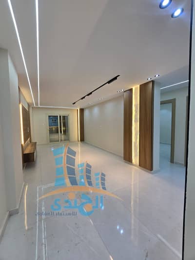 For sale: a distinguished apartment in Al-Haram Gardens. Area: 145 meters. Floor: third - excellent access. Front - middle division, ultra super lux finishing.
