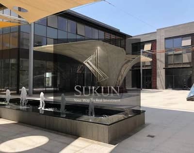 مكتب 63م للإيجار في Skywalk – Open Space متشطب بالتكييفات – واجهة مميزة على البلازا