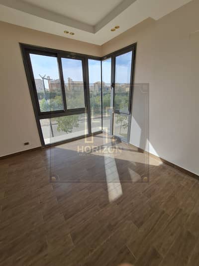 lowest price Semi Furnished Apartment 3rooms rent Compound Sodic Eastown new cairo