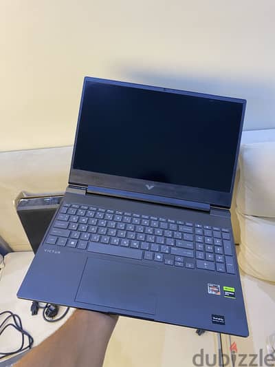 HP VICTUS 15