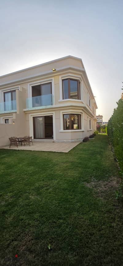 First Occupancy Luxury Furnished Twin House for Rent in New Cairo, 300m