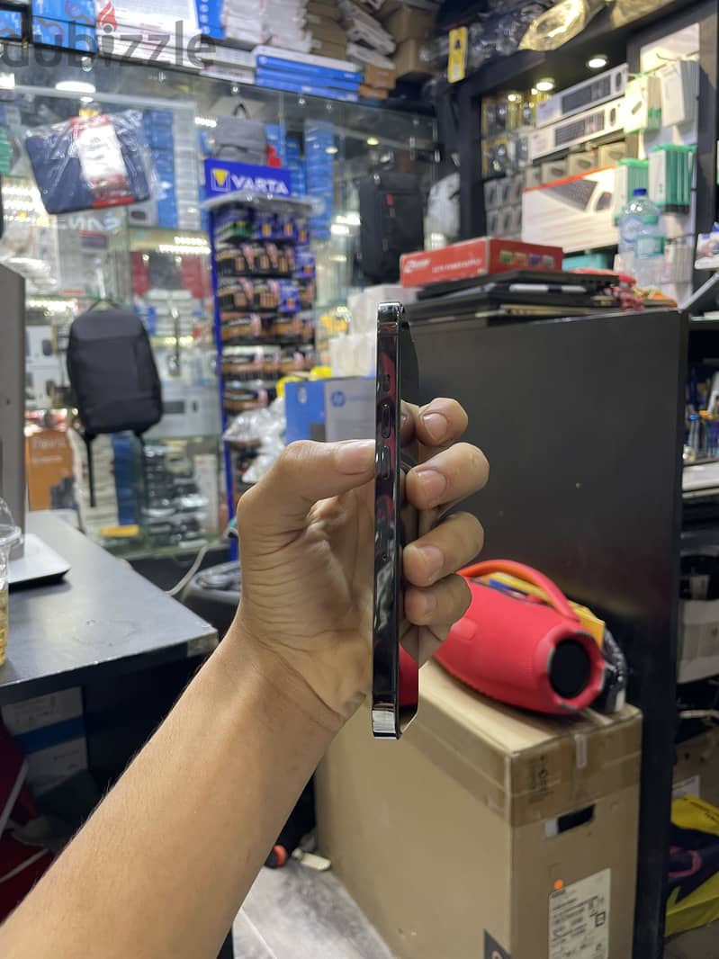 Apple - iPhone 13 Pro 3