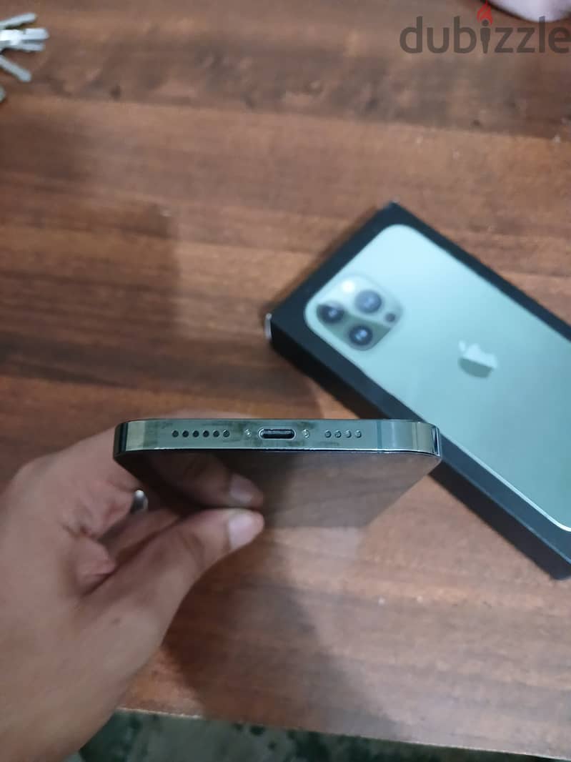 iPhone 13 Pro Max 1